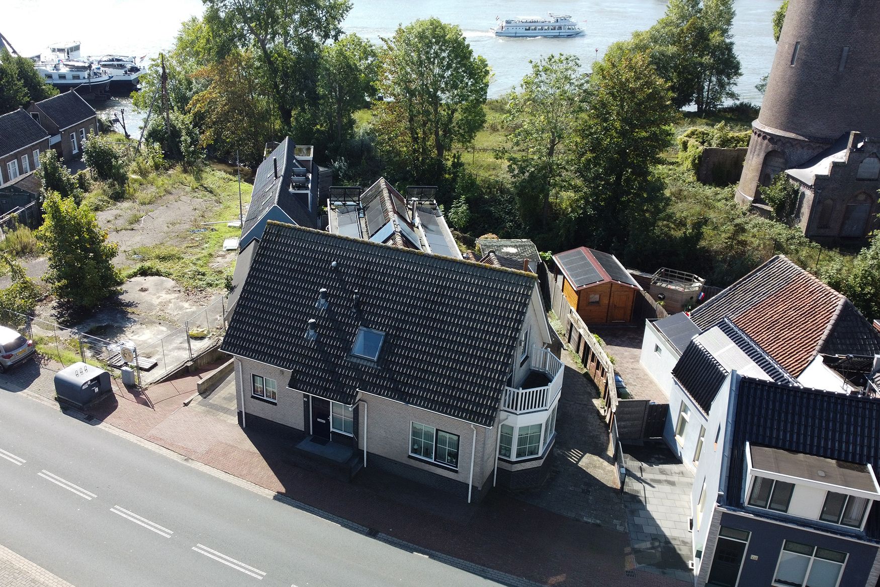 Photo 48 of Rivierdijk 108