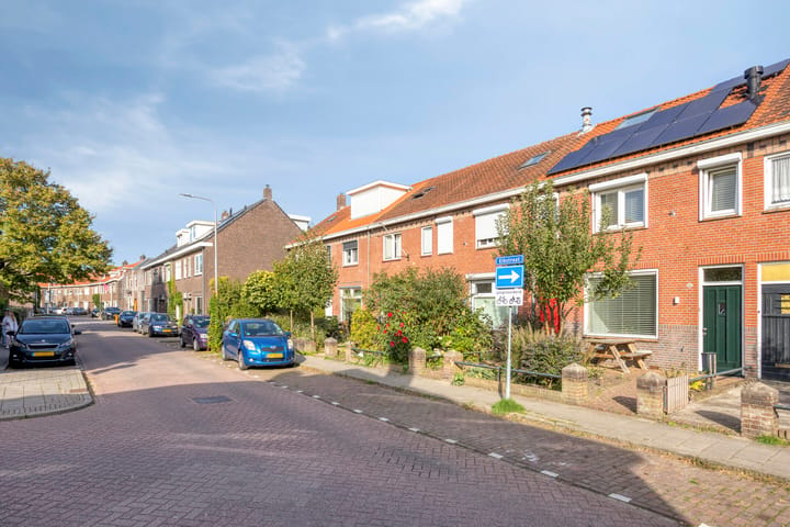 Tussenwoning te koop: Eikstraat 36, Tilburg