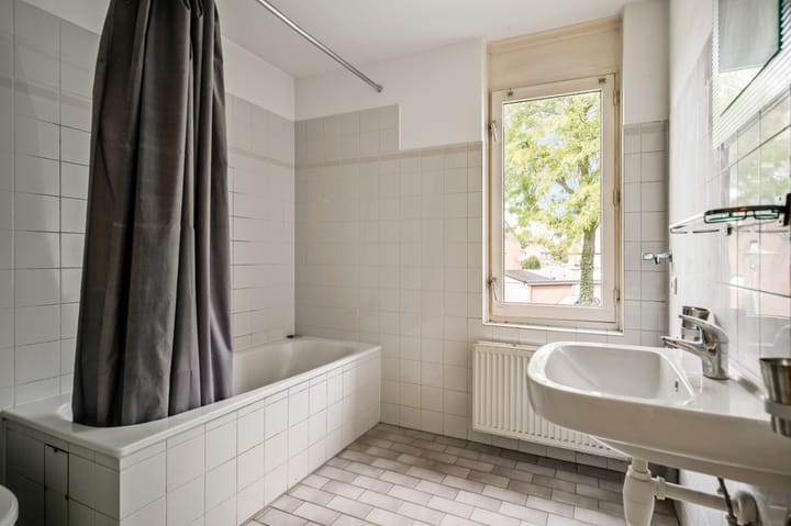 Hoekwoning te koop: Weefsterstraat 6, Roermond