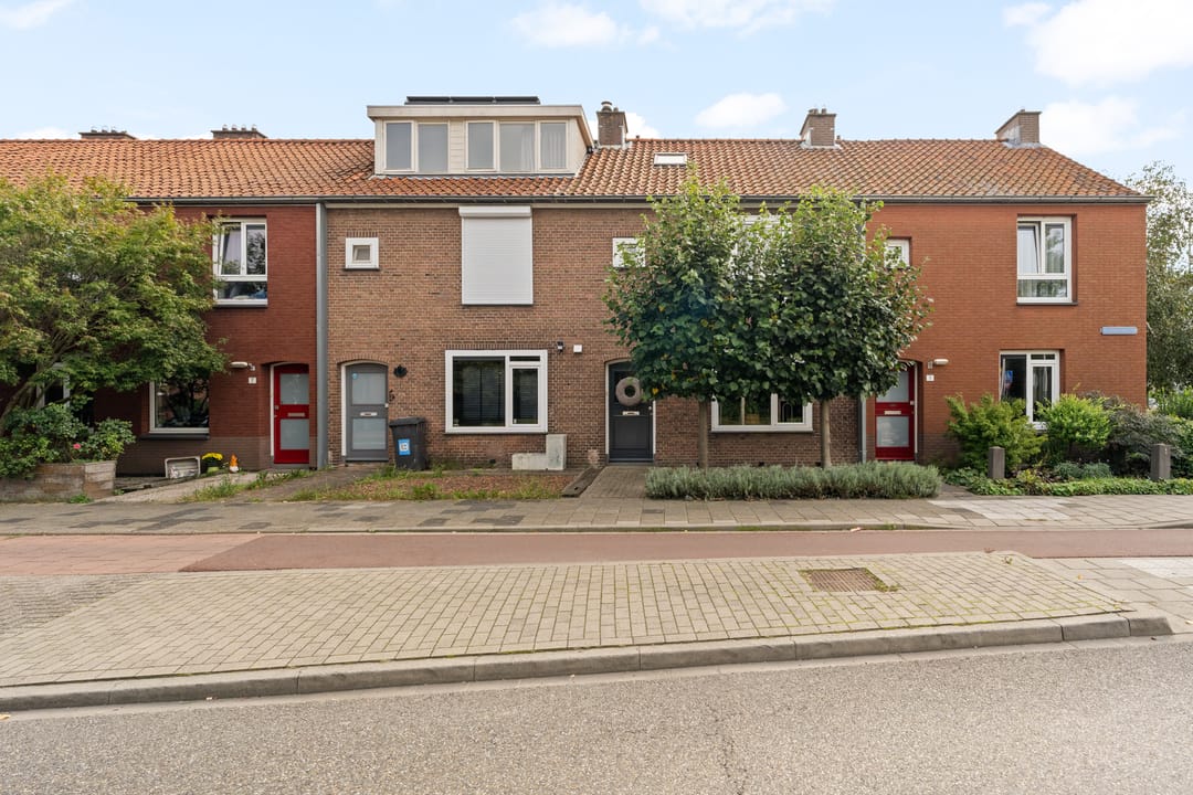 Foto 1 van Esdoornlaan 3