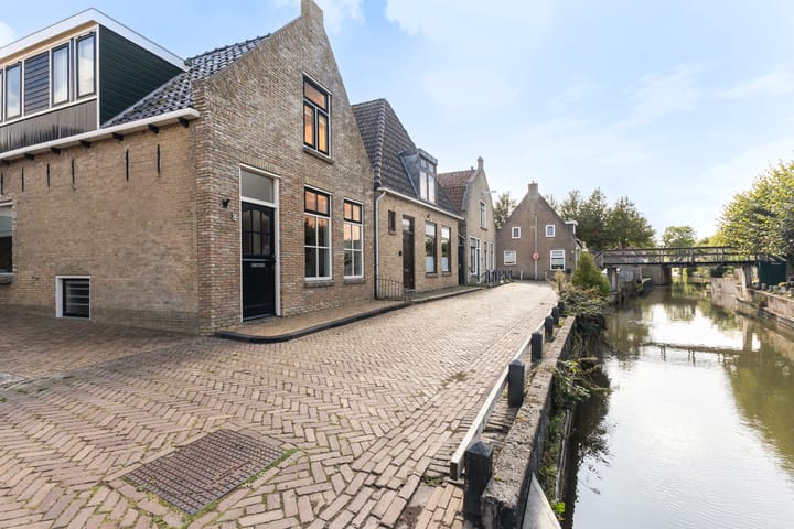Twee-onder-één-kap te koop: Zilverstreek 8, Arum