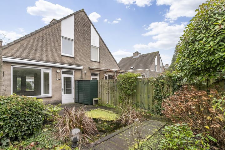 Tussenwoning te huur: Anjervallei 62, 'S-Hertogenbosch