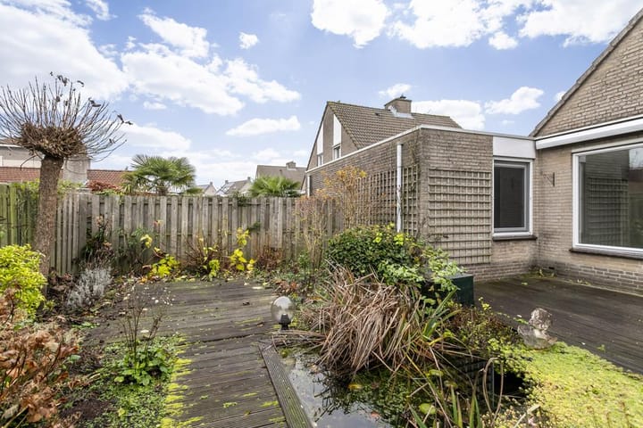 Tussenwoning te huur: Anjervallei 62, 'S-Hertogenbosch