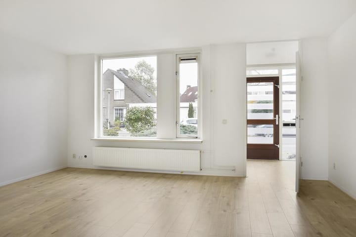 Tussenwoning te huur: Anjervallei 62, 'S-Hertogenbosch