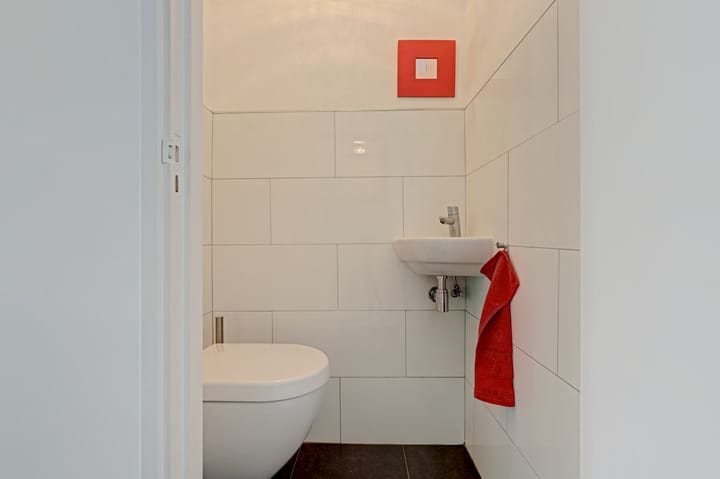 Tussenwoning te koop: Vincent van Goghlaan 28, Oegstgeest
