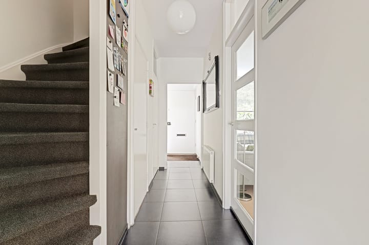 Tussenwoning te koop: Vincent van Goghlaan 28, Oegstgeest