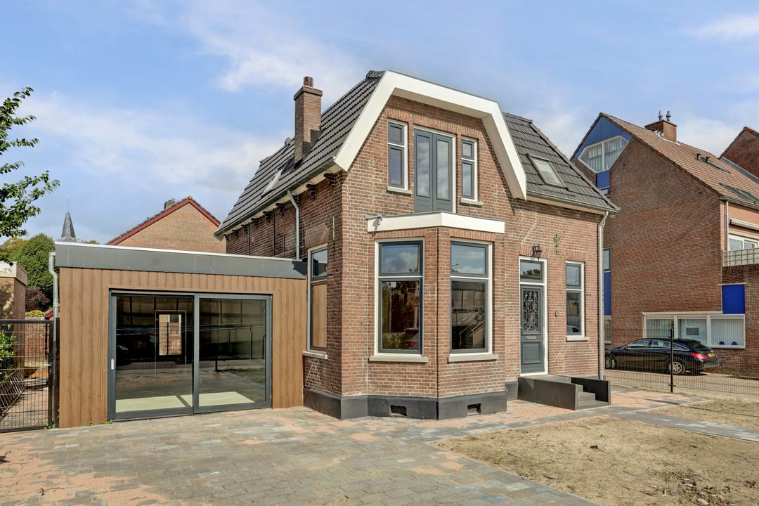 Photo 37 of Stationsstraat 2