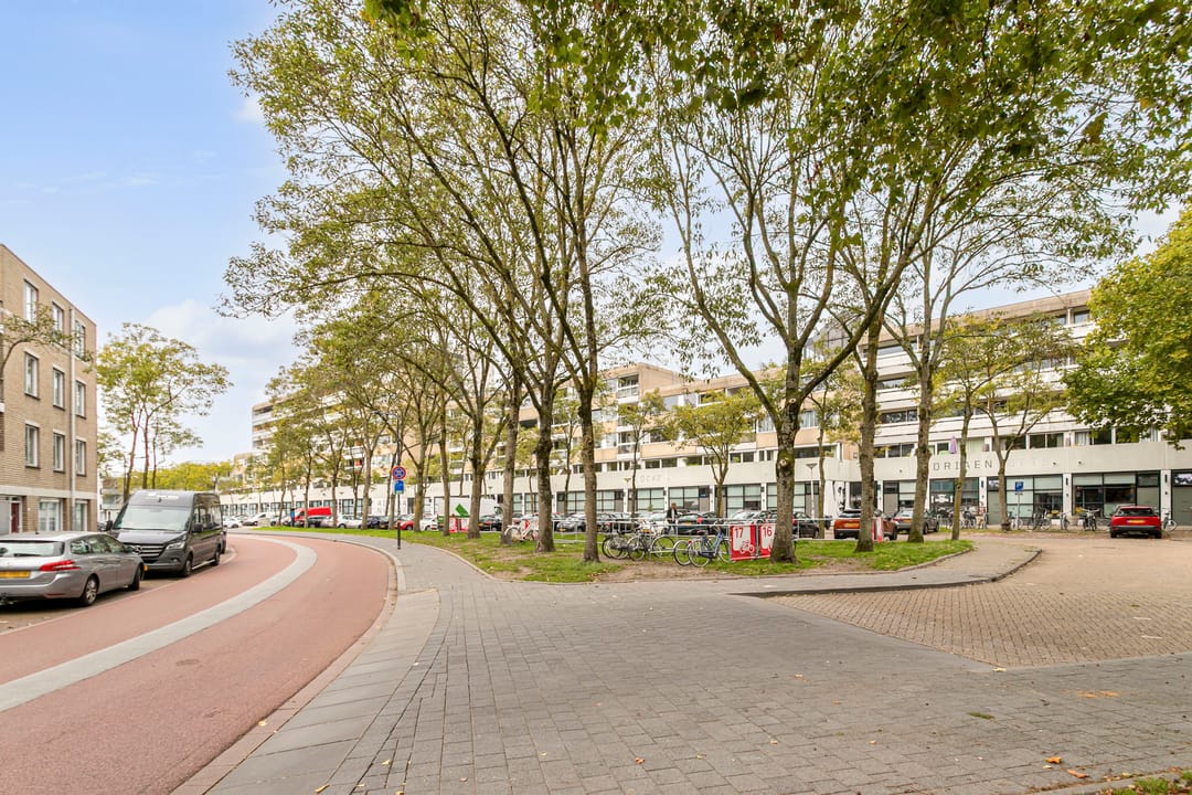 Photo 28 of Adriaan van Bergenstraat 366