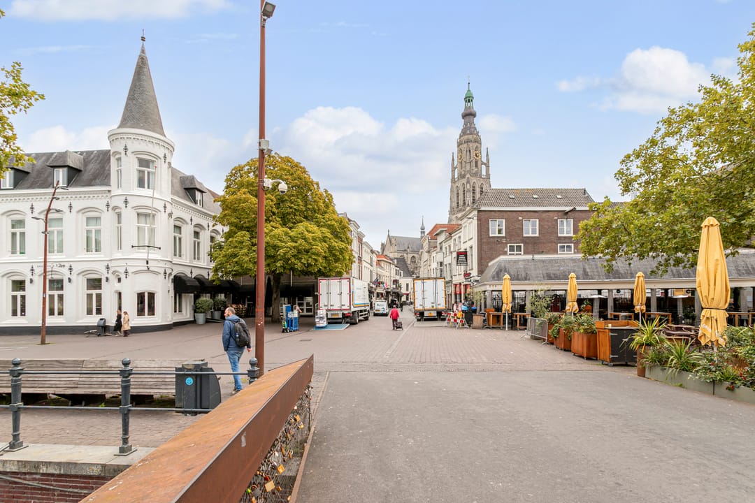 Photo 26 of Adriaan van Bergenstraat 366