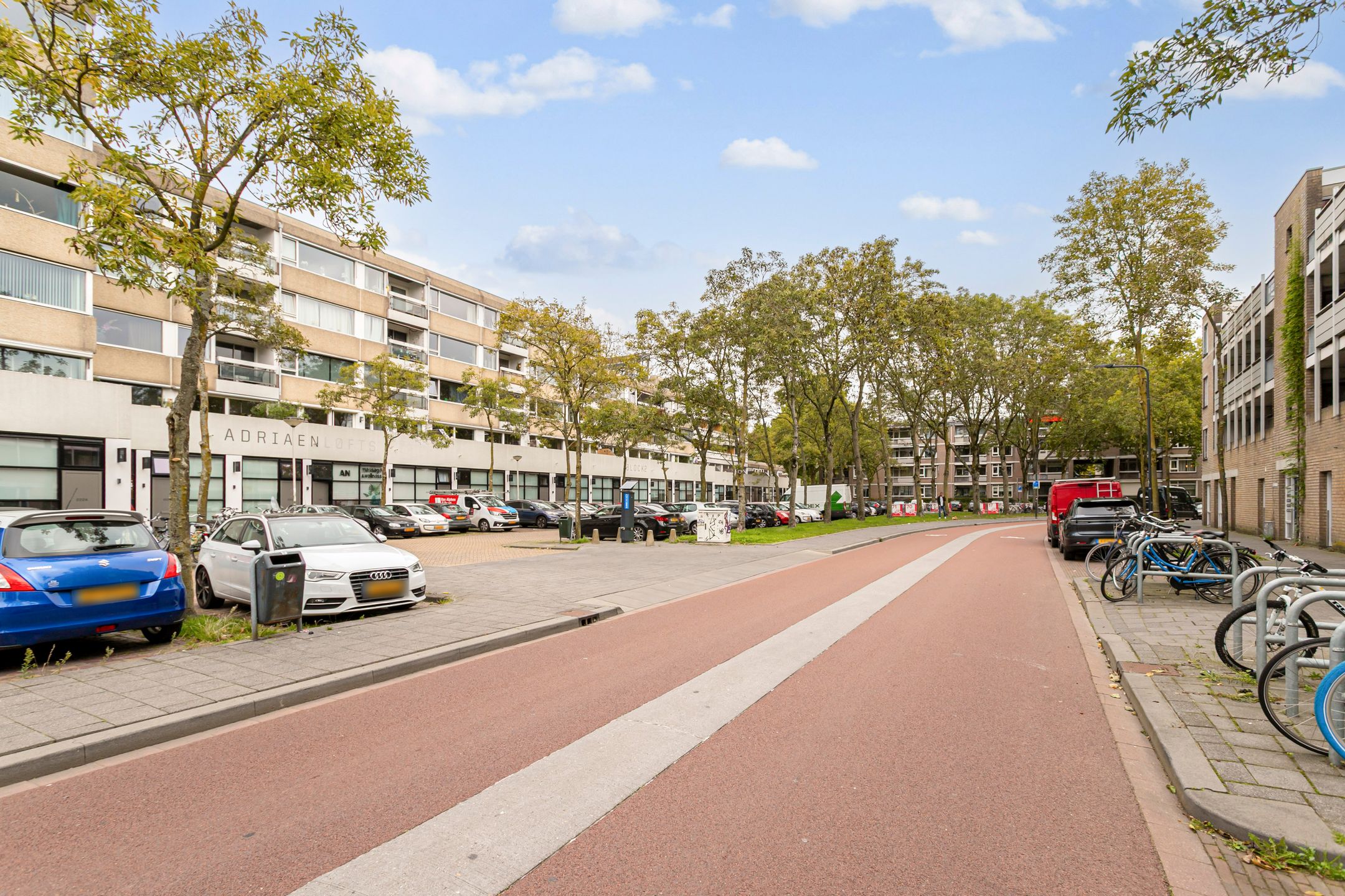 Photo 27 of Adriaan van Bergenstraat 366
