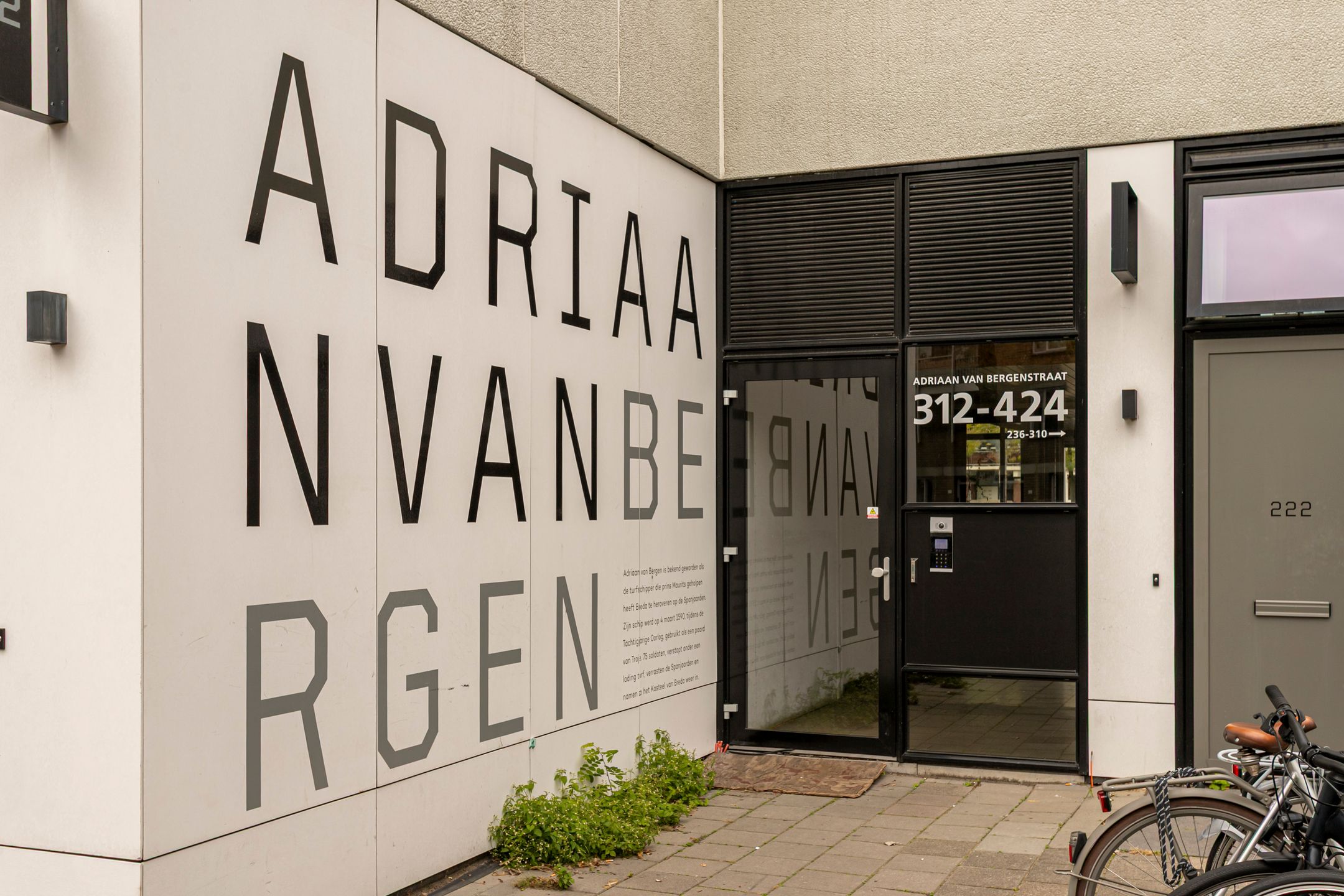 Photo 33 of Adriaan van Bergenstraat 366