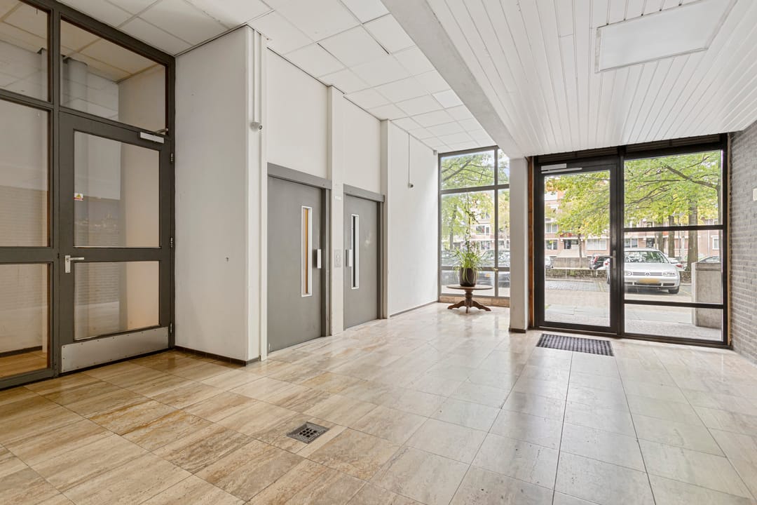 Photo 32 of Adriaan van Bergenstraat 366