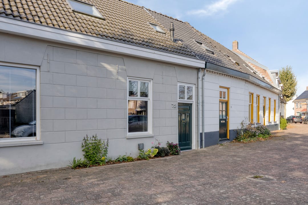 Photo 8 of Sluisstraat 72