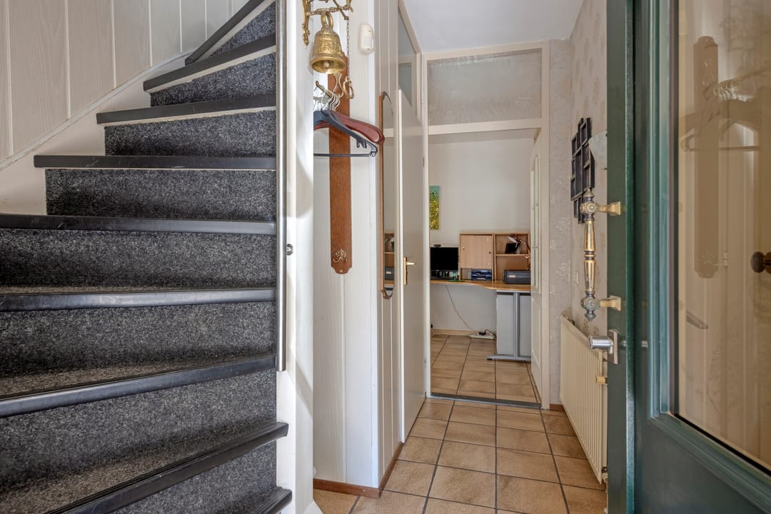 Photo 16 of Hulststraat 21