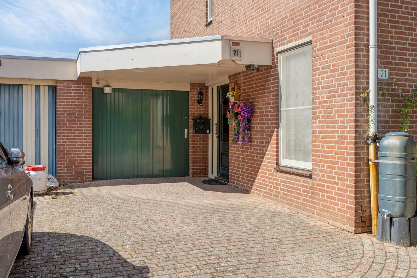 Photo 35 of Hulststraat 21