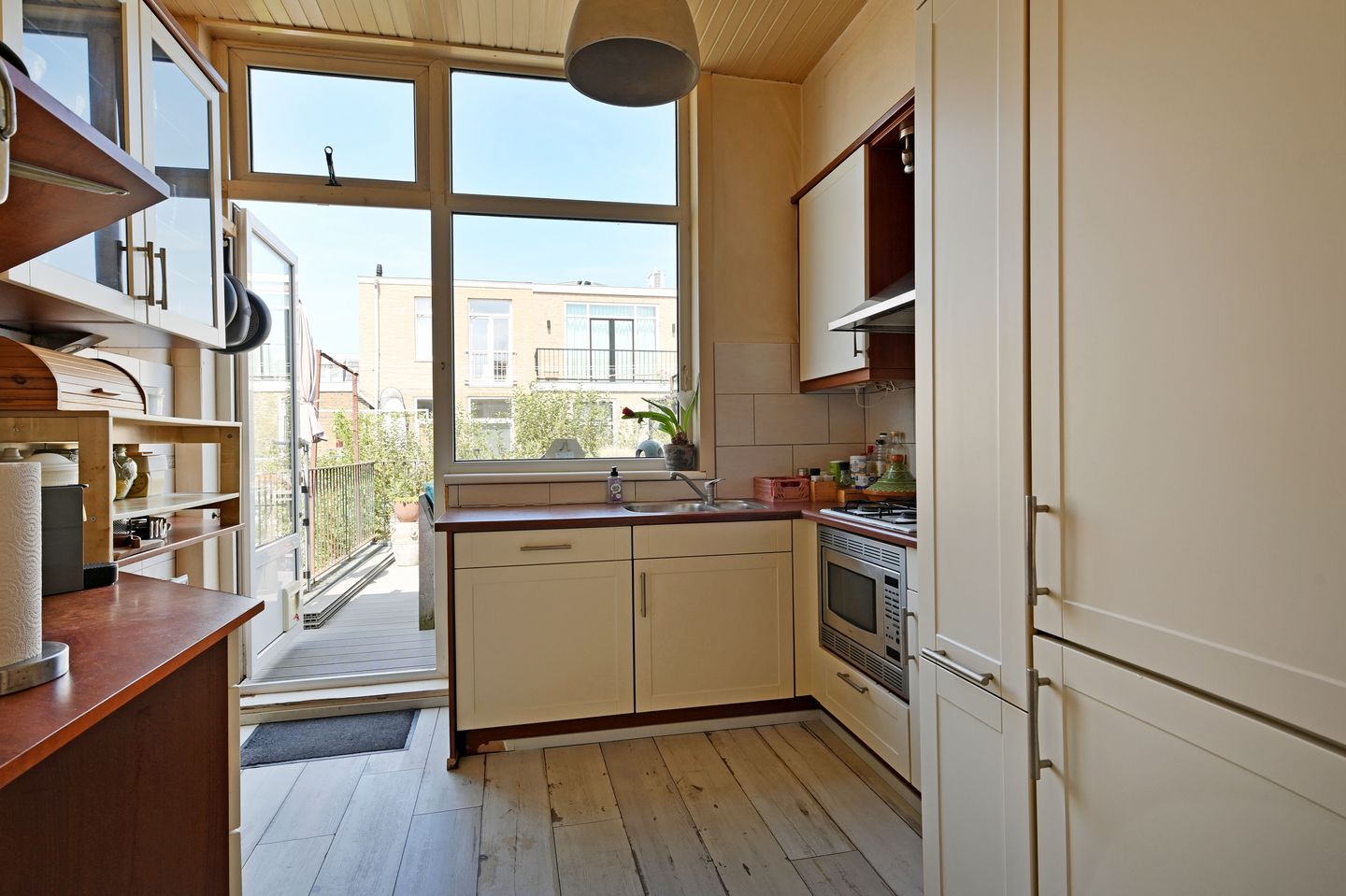 Photo 14 of Van Egmondstraat 101