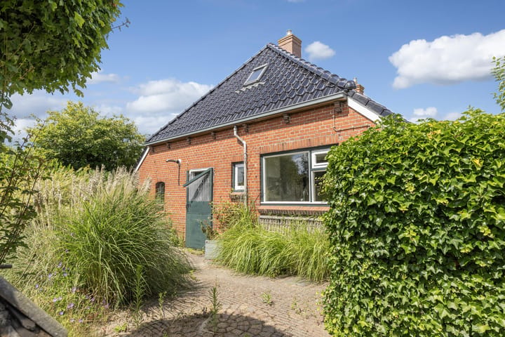 Vrijstaande woning te koop: Nansumerweg 42, Holwierde