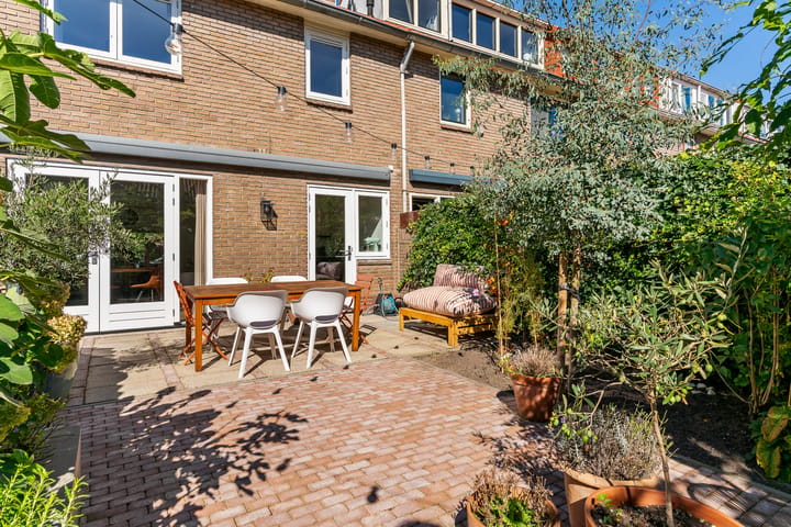 Hoekwoning te koop: Prinses Margrietplantsoen 42, Bussum