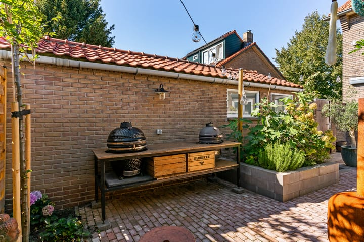 Hoekwoning te koop: Prinses Margrietplantsoen 42, Bussum