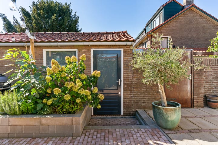 Hoekwoning te koop: Prinses Margrietplantsoen 42, Bussum