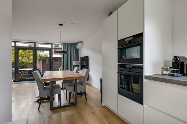 Hoekwoning te koop: Harriët Freezerlaan 26, Elst (Ge)