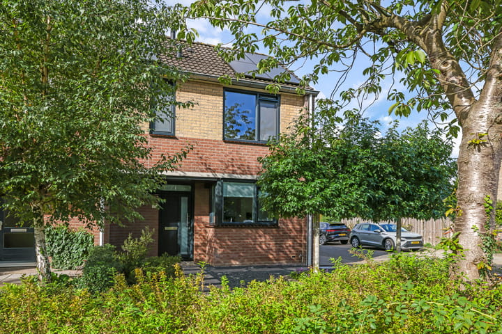 Hoekwoning te koop: Harriët Freezerlaan 26, Elst (Ge)