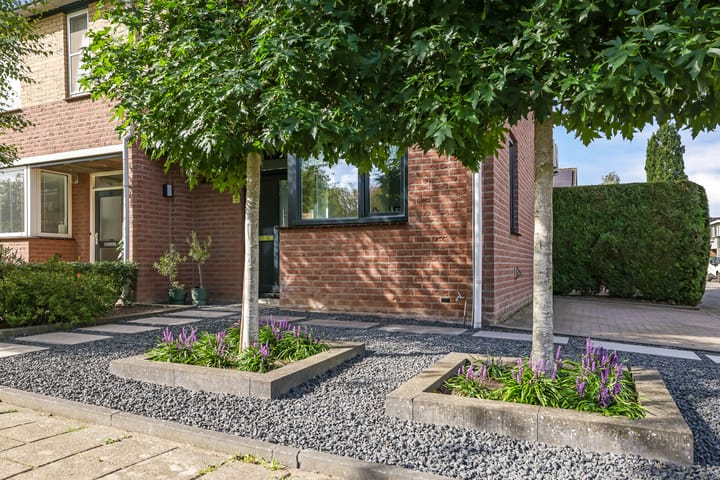Hoekwoning te koop: Harriët Freezerlaan 26, Elst (Ge)