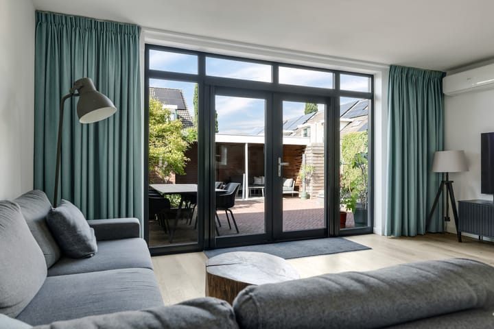 Hoekwoning te koop: Harriët Freezerlaan 26, Elst (Ge)