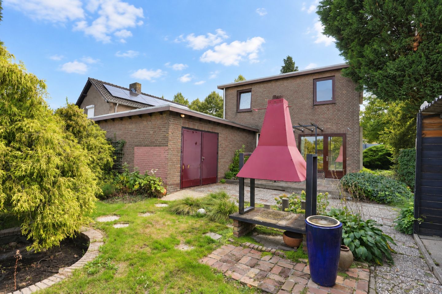 Photo 19 of Emmastraat 1