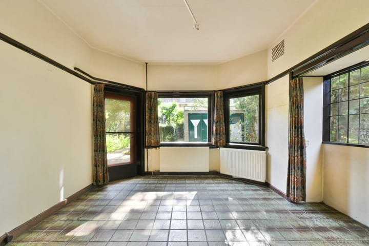 Twee-onder-één-kap te koop: Albertus Perkstraat 47, Hilversum