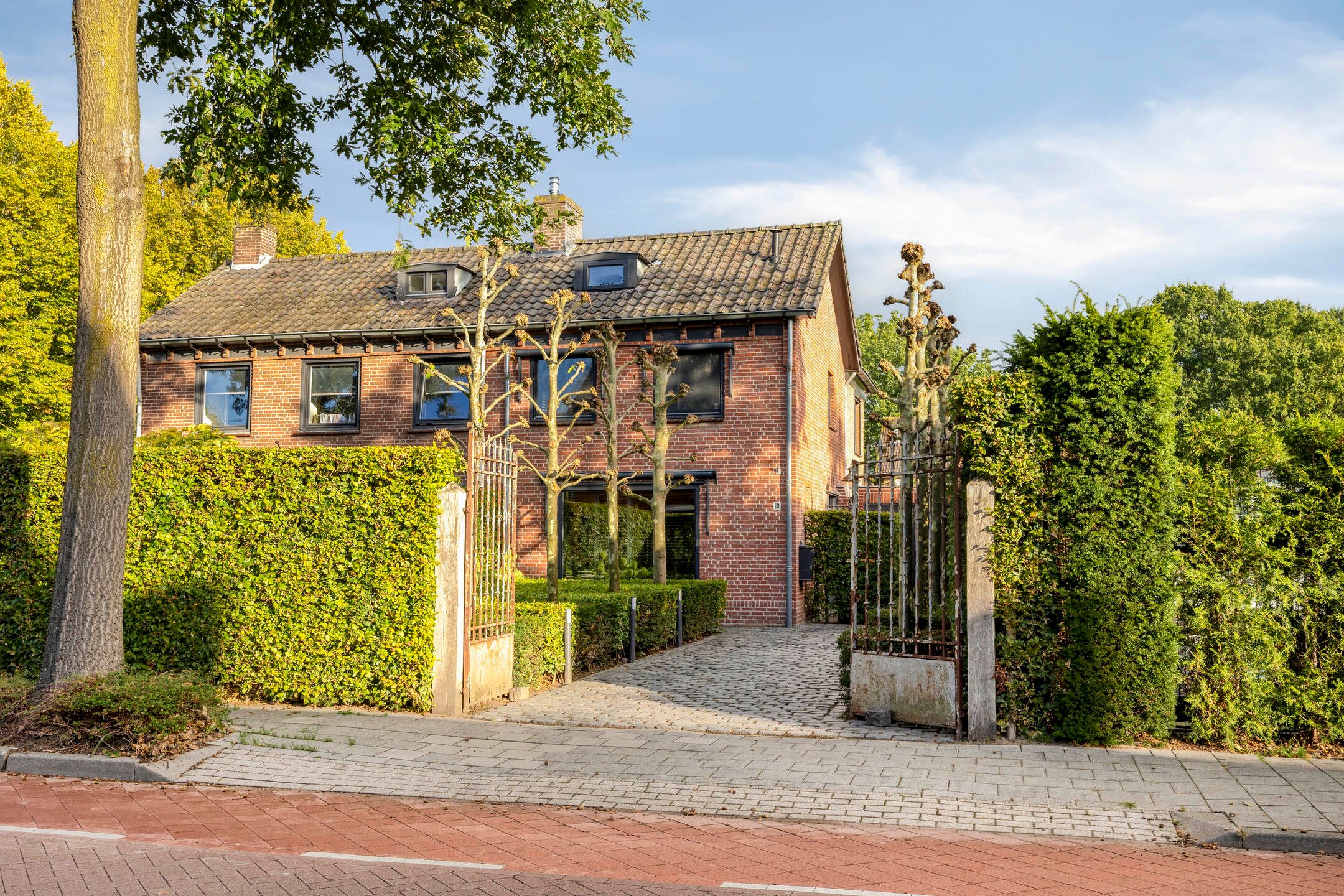 Photo 9 of Tilburgseweg 19