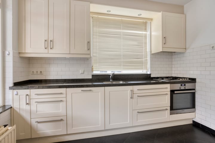 Tussenwoning te koop: Engelbertstraat 9, Alphen (Nb)