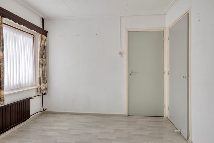 Tussenwoning te koop: Engelbertstraat 9, Alphen (Nb)
