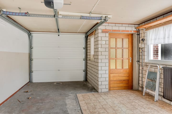 Tussenwoning te koop: Engelbertstraat 9, Alphen (Nb)