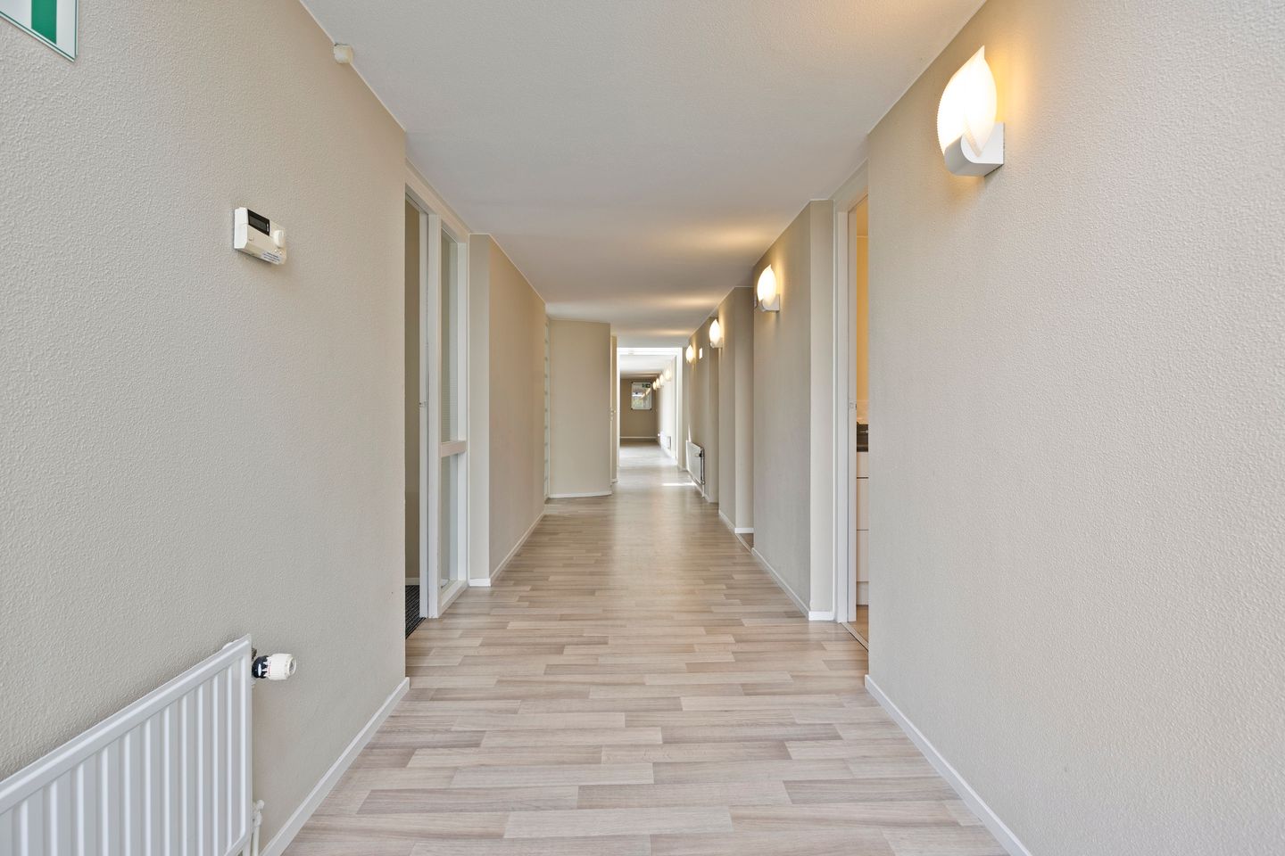 View photo 3 of Wouwseweg 1