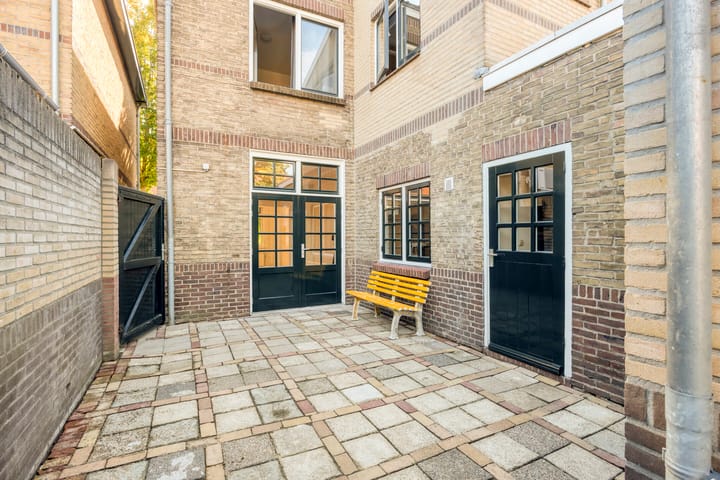 Appartement te koop: St Theresiastraat 28, Eindhoven
