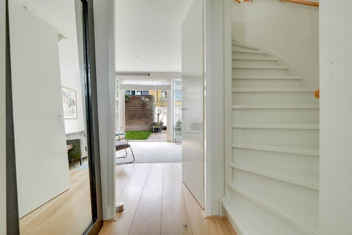 Hoekwoning te koop: Thea Beckmanstraat 1, Utrecht