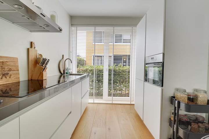 Hoekwoning te koop: Thea Beckmanstraat 1, Utrecht