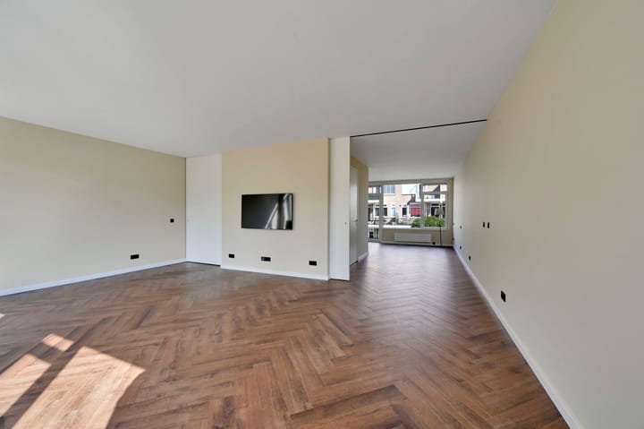 Woning te koop: 2e De Carpentierstraat 198, 'S-Gravenhage