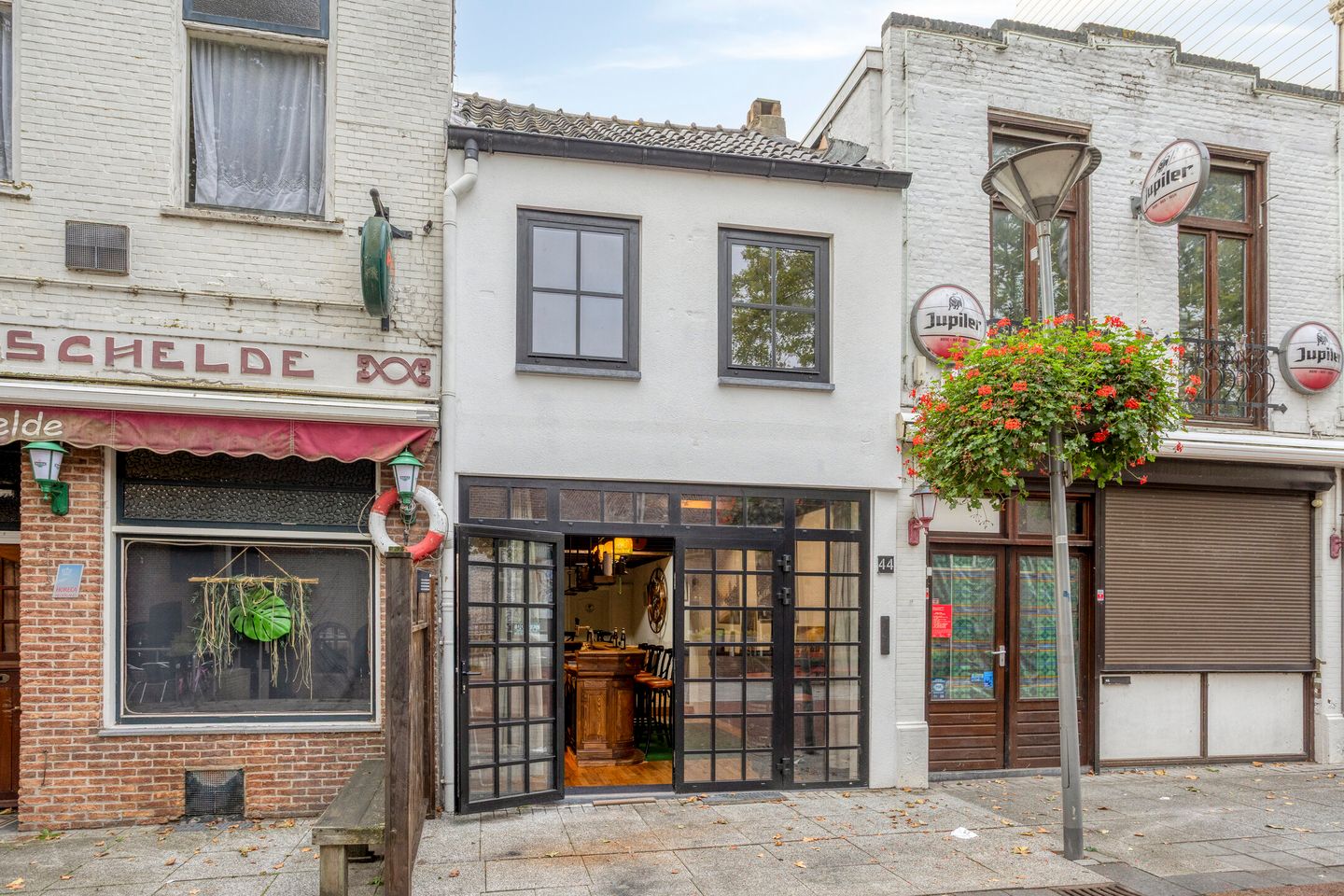 Bekijk foto 1 van Nieuwstraat 44
