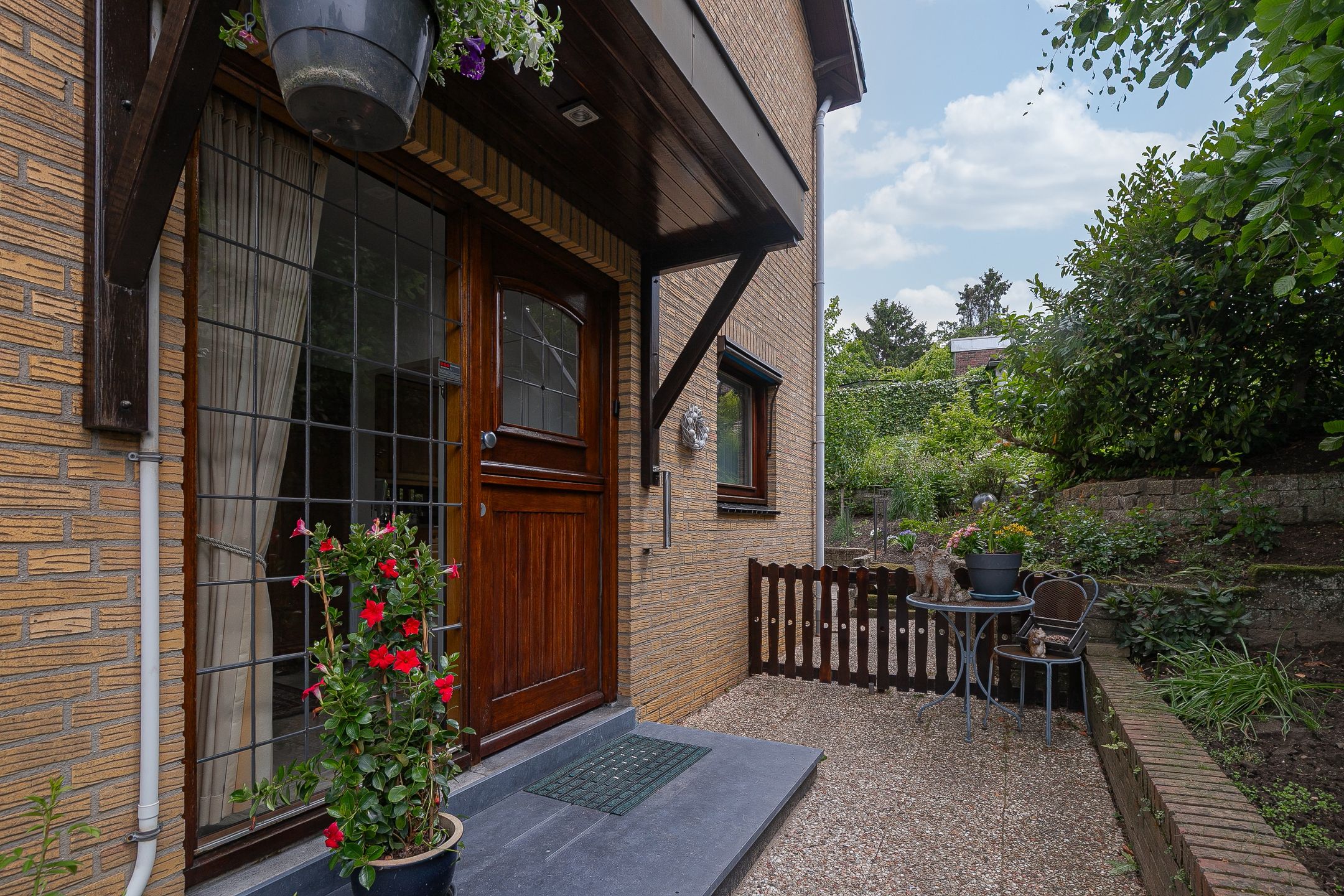 Photo 24 of Holstraat 3