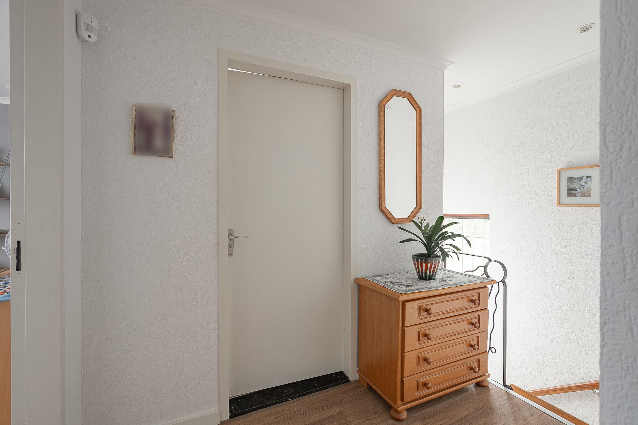 Photo 12 of Holstraat 3