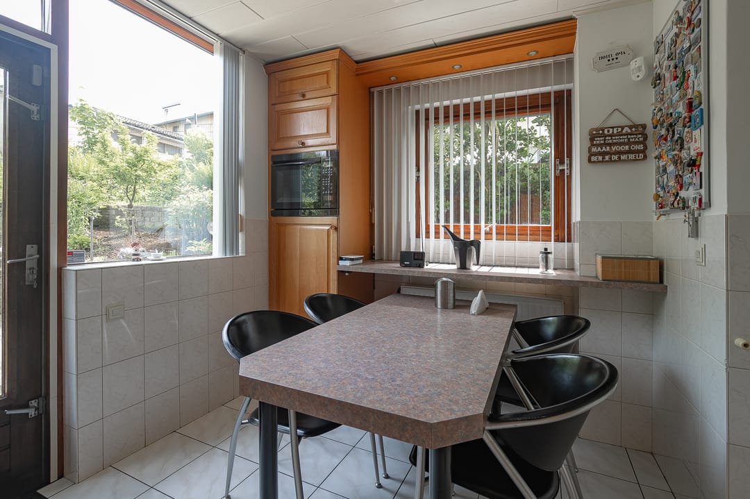 Photo 11 of Holstraat 3