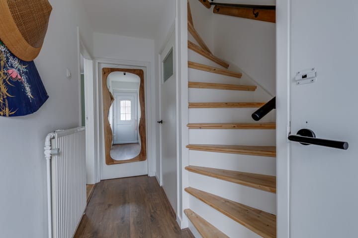 Hoekwoning te koop: Lariksstraat 1, Winterswijk
