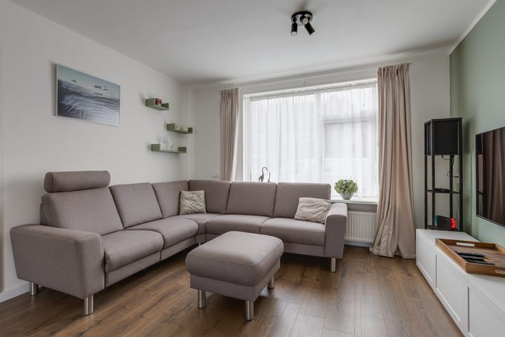 Hoekwoning te koop: Lariksstraat 1, Winterswijk