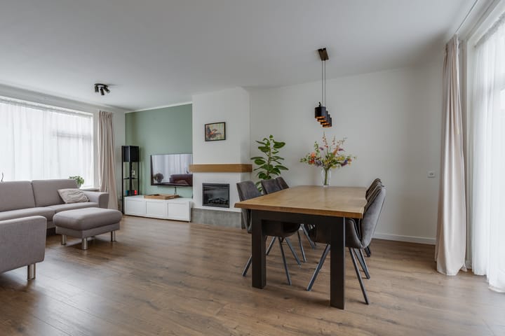 Hoekwoning te koop: Lariksstraat 1, Winterswijk