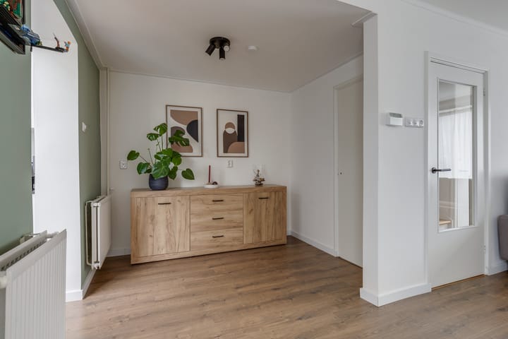 Hoekwoning te koop: Lariksstraat 1, Winterswijk