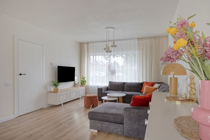 Tussenwoning te koop: Burg van Leentstraat 27, Grubbenvorst
