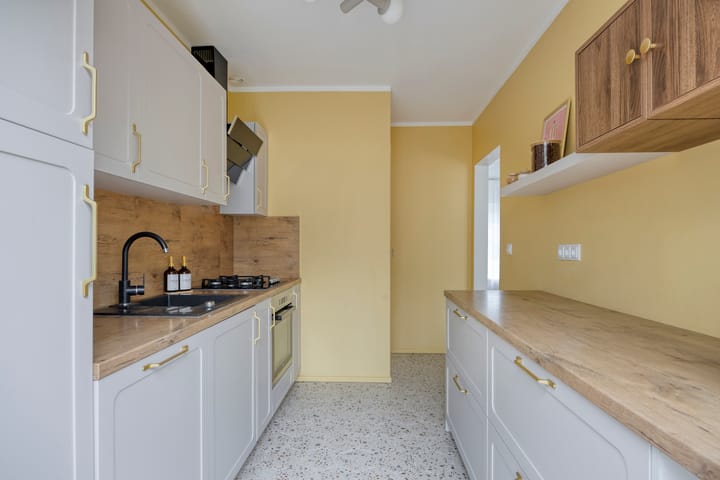 Tussenwoning te koop: Burg van Leentstraat 27, Grubbenvorst