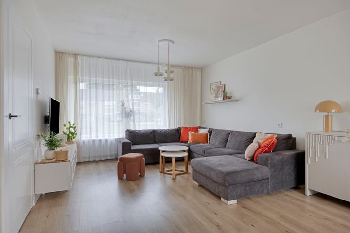 Tussenwoning te koop: Burg van Leentstraat 27, Grubbenvorst